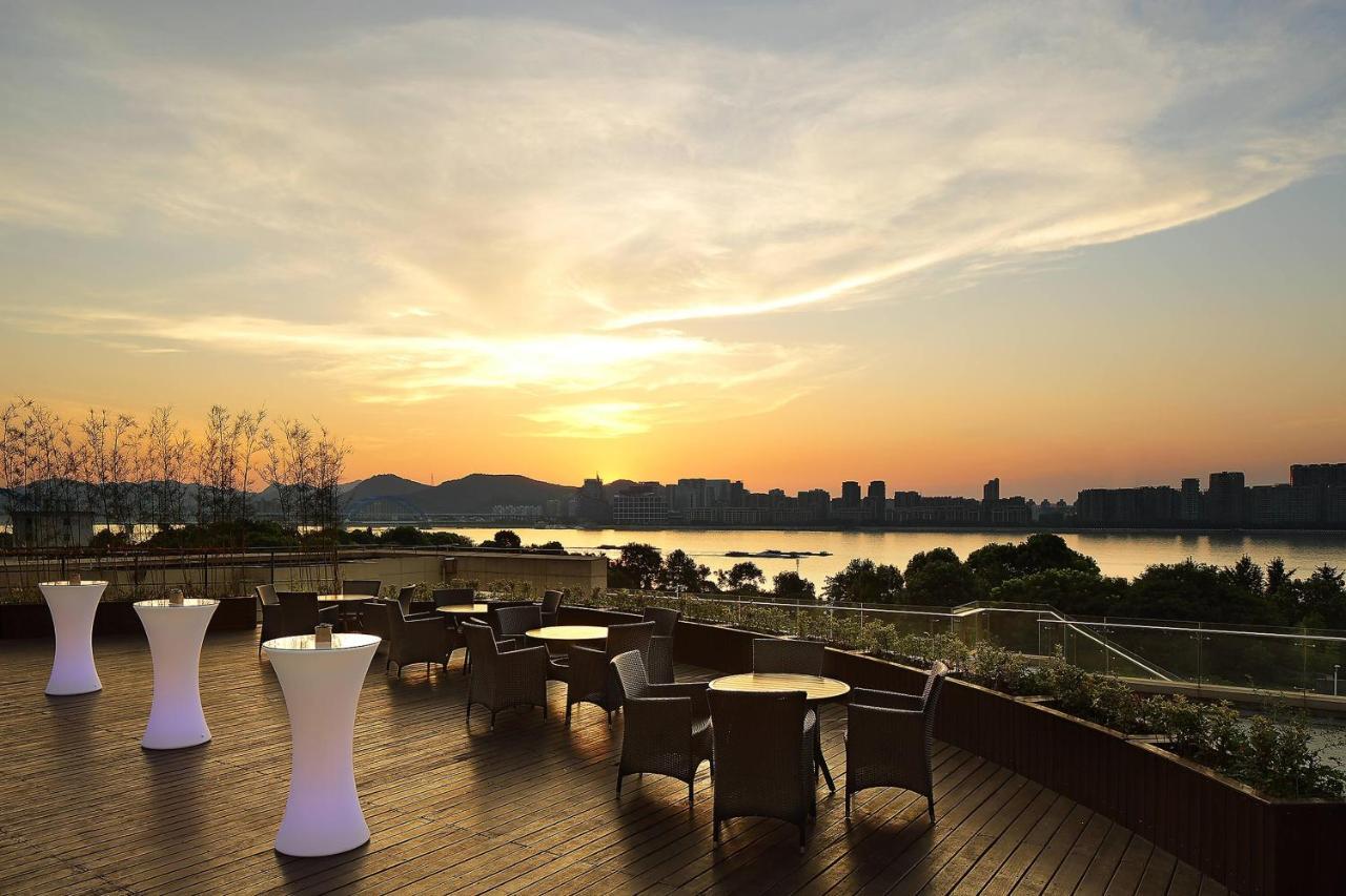 Sheraton Grand Hangzhou Binjiang Hotel Buitenkant foto